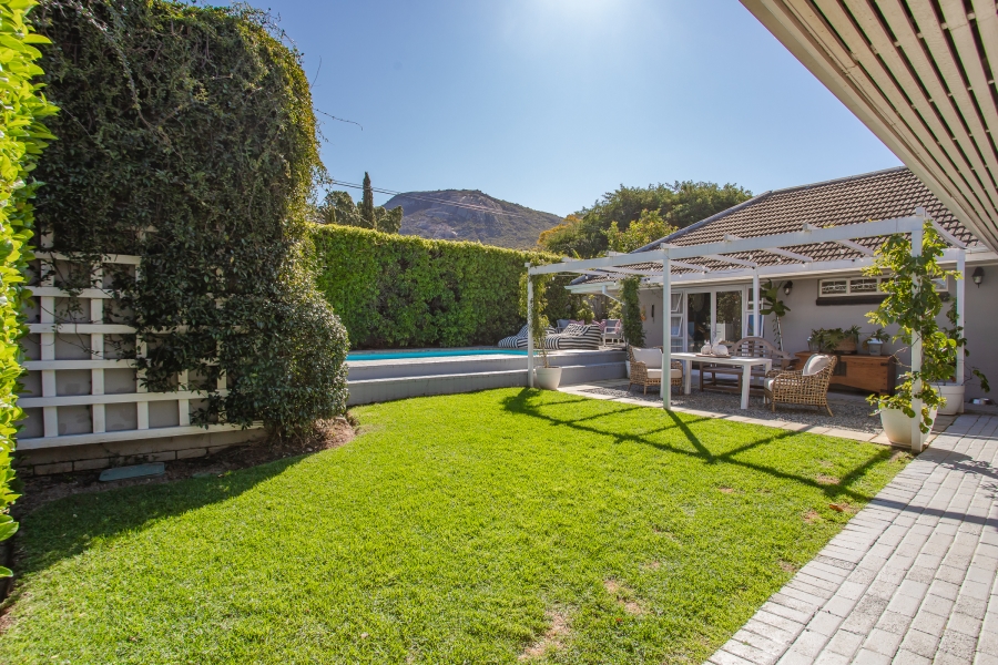 4 Bedroom Property for Sale in Vrykyk Western Cape